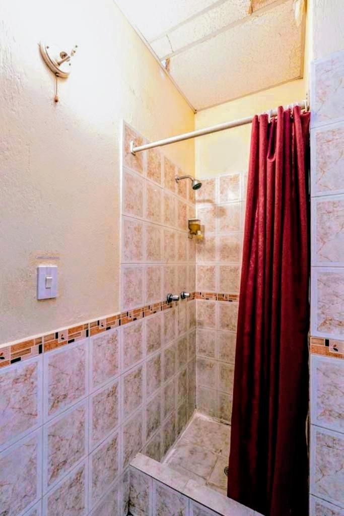 Hostal La Suite Sangolqui ภายนอก รูปภาพ