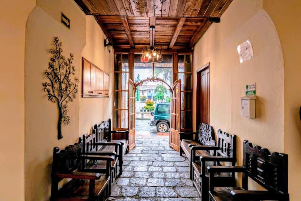 Hostal La Suite Sangolqui ภายนอก รูปภาพ