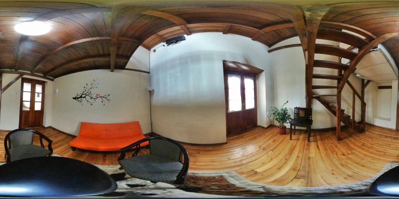 Hostal La Suite Sangolqui ภายนอก รูปภาพ